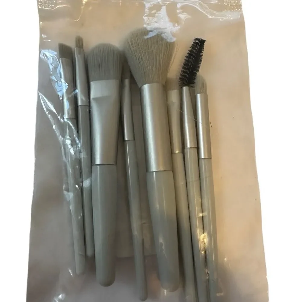 8 pieces make up brushes